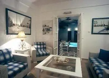 Nauma Paros Design Boutique Nausa