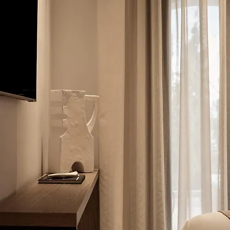 Nauma Paros Design Boutique Nausa