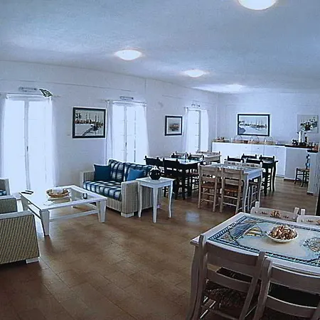 Nauma Paros Design Boutique Nausa