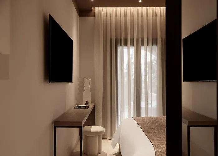 Nauma Paros Design Boutique Hotel-adults Only מלון